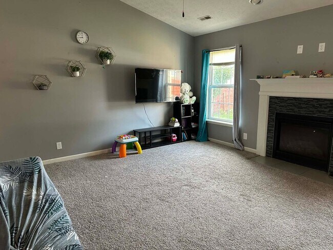 Foto del edificio - 209 Luke Ct