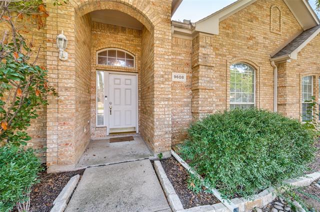 Foto del edificio - 9608 Cliffside Dr