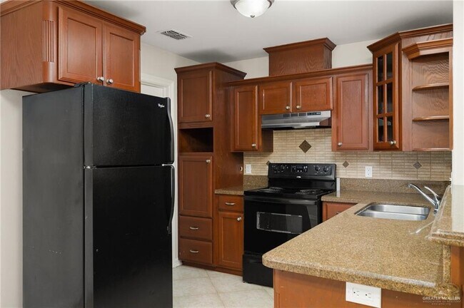 Foto del edificio - 8 N 48th St