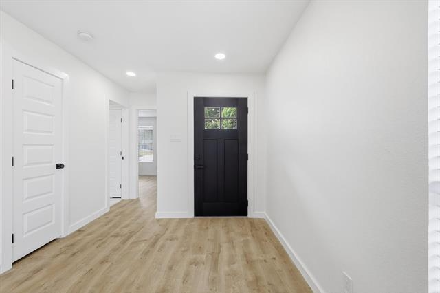 Foto del edificio - 982 Mapleleaf Ln