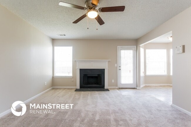 Foto del edificio - 11949 Spring Lake Way