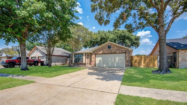 Building Photo - 4718 Brooklawn Dr