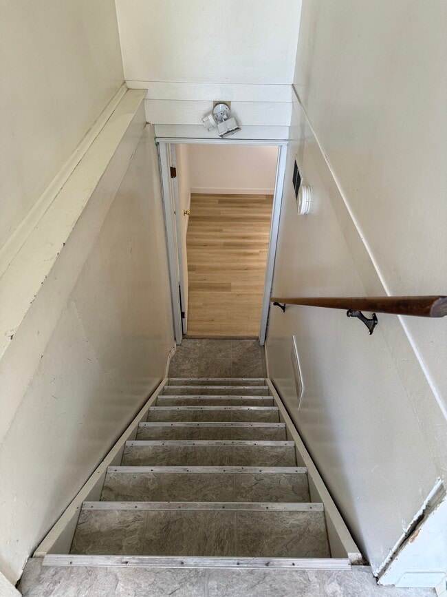 Photo du bâtiment - 512 32 Av NE