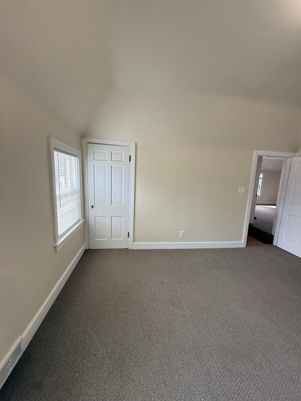 Foto del edificio - 217 Norbourne Blvd