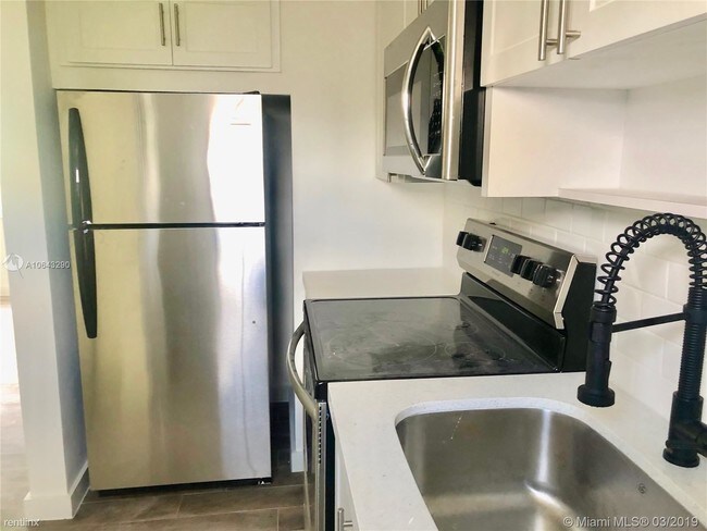 1 Br 1 Bath 1114 S Douglas Rd Apt 5 Condo For Rent In Coral