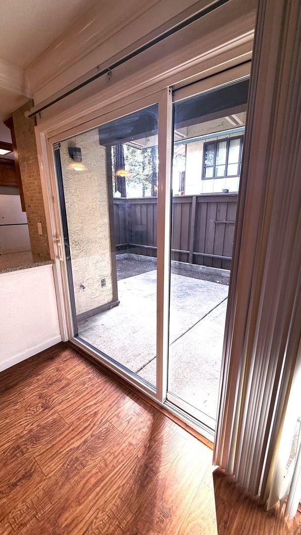 Foto del edificio - Charming 1 bed 1 bath condo on bottom floor