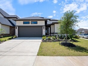 Building Photo - 17051 Luminous Ln