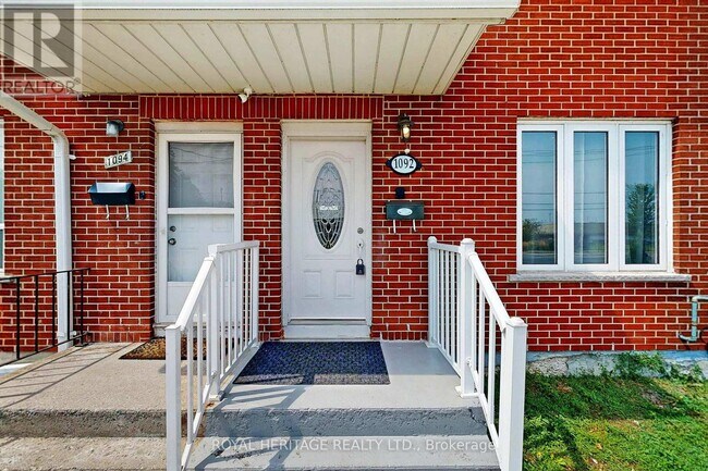 Photo du bâtiment - 1092 Cedar St