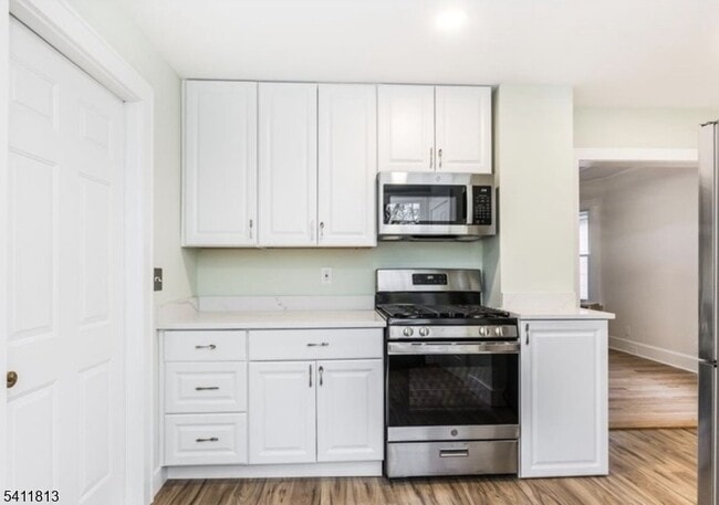 Foto del edificio - 19 Sylvan Pl