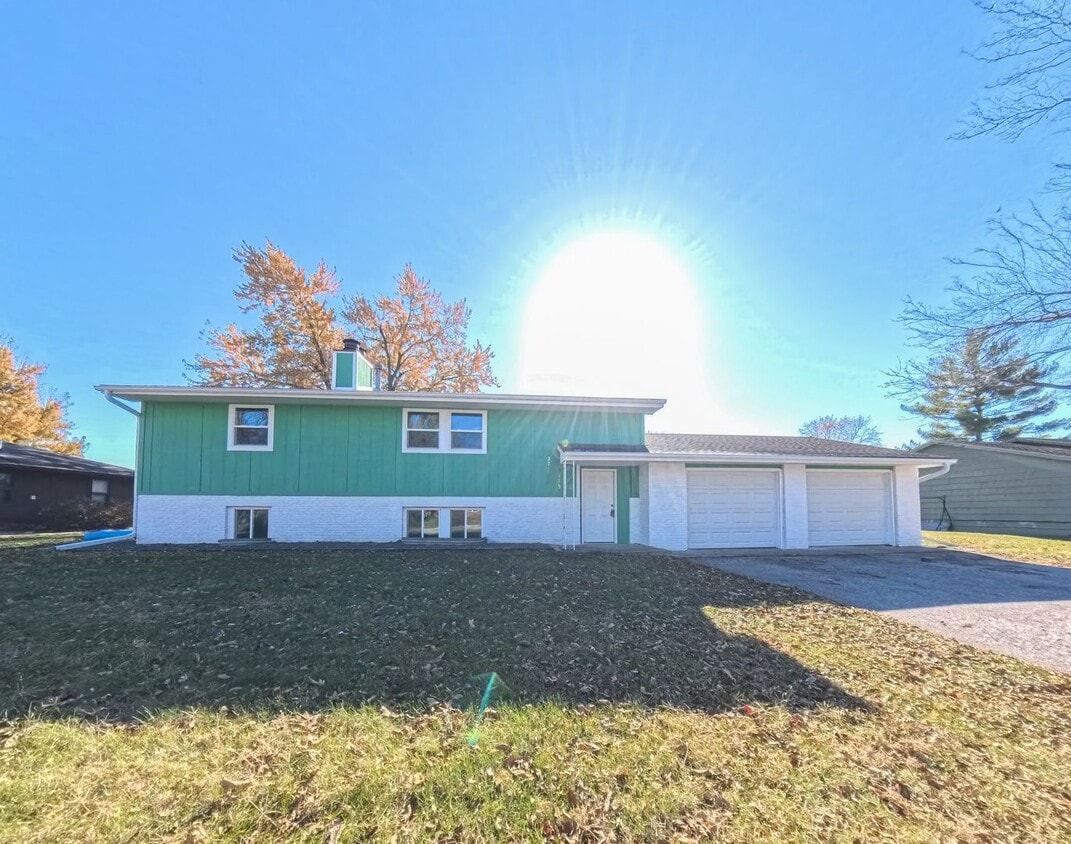 Foto principal - 2715 Summer Meadows Dr