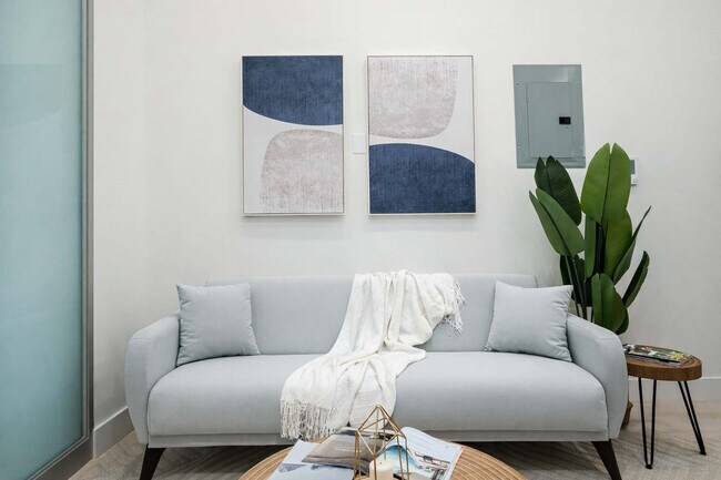 Foto del edificio - 317 E 78th St