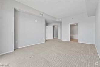 Building Photo - 8255 S Las Vegas Blvd