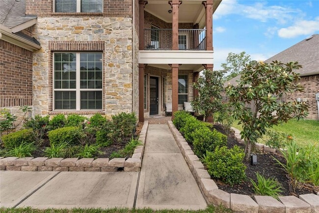 Building Photo - 32052 Autumn Orchard Ln