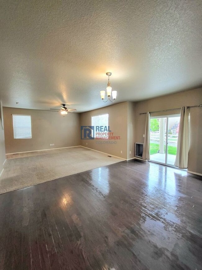 Building Photo - 6075 Sun Mesa Cir