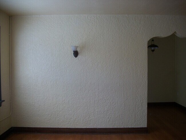 Building Photo - 1 Bed 1Bath Apt in The Plaza District NW OKC