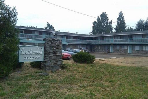 Primary Photo - Southwood Manor