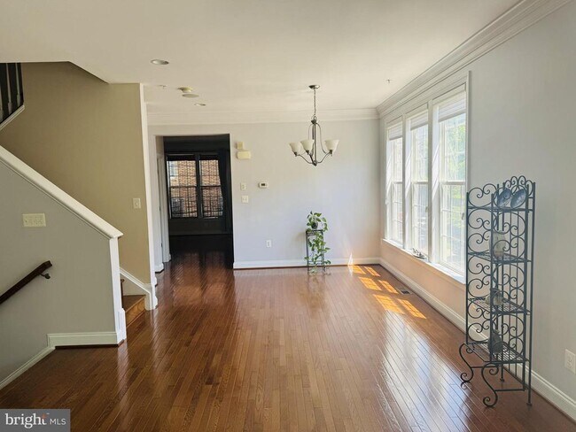 Foto del edificio - 2151 Red Vine Dr