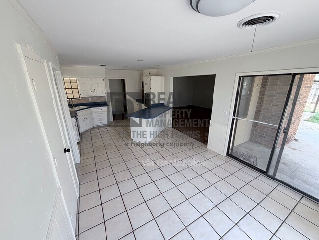 Foto del edificio - 6508 Drexel Rd