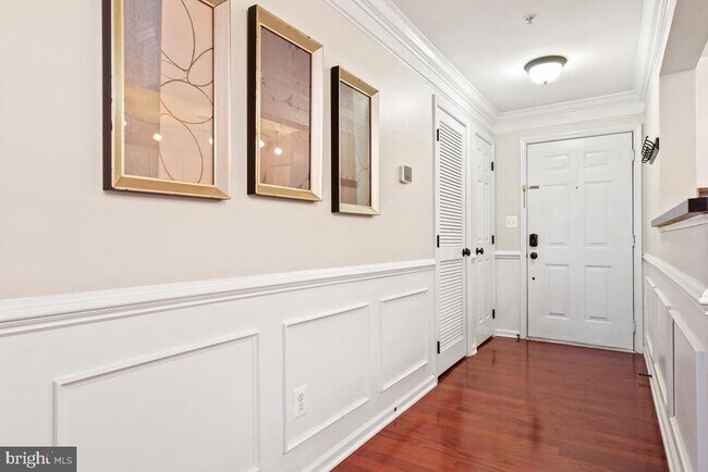 Foto del edificio - 8095 Lacy Dr
