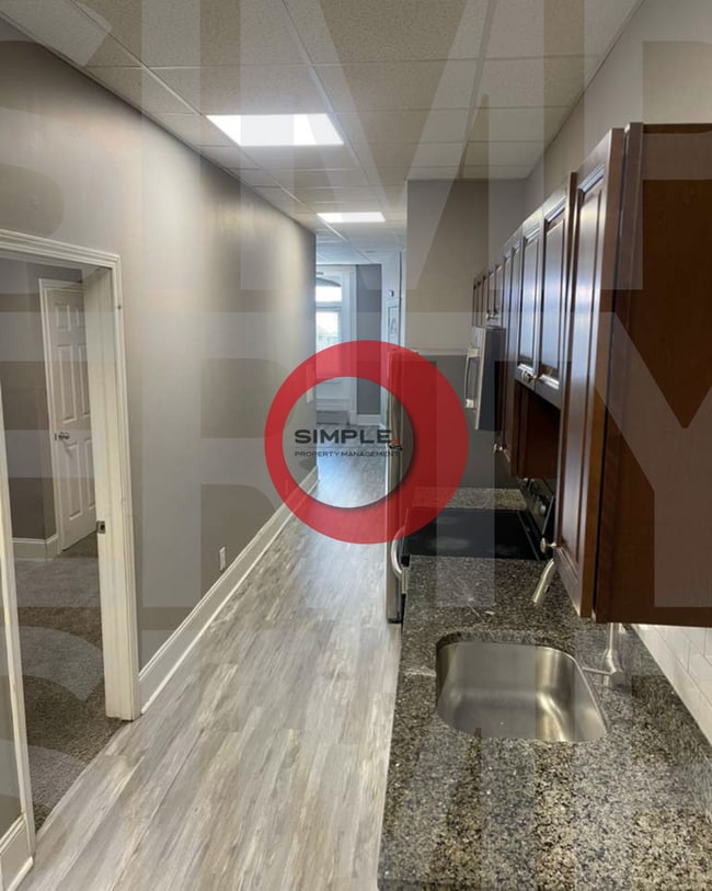 Photo - 110 N 10th St Apartment