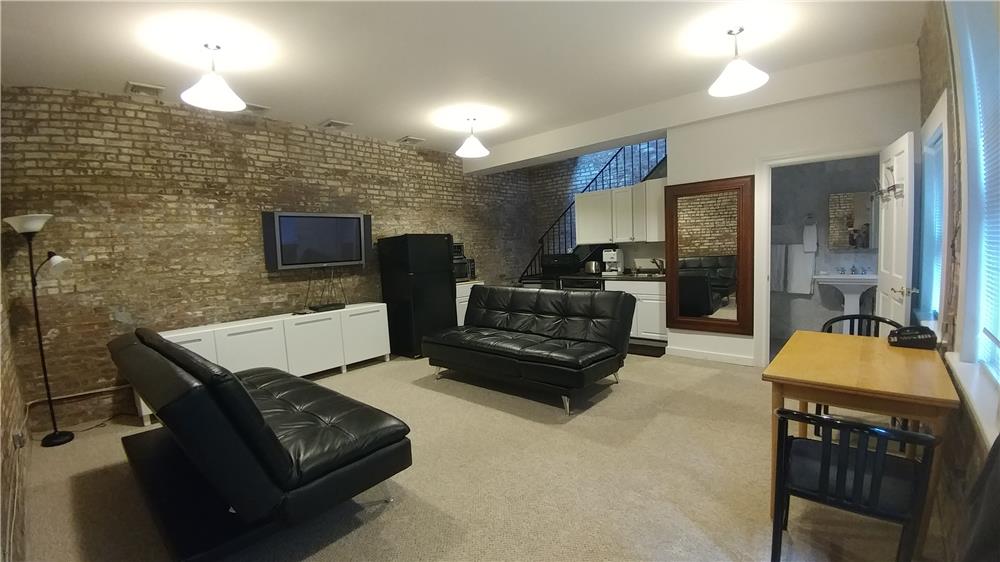 Foto principal - 429 W 44th St