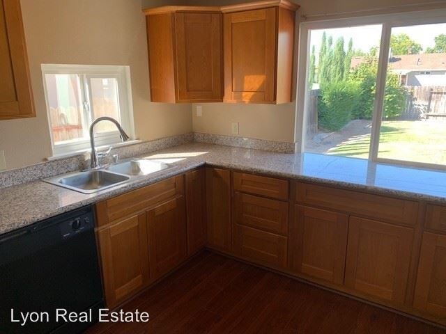 Foto del edificio - 3 br, 1 bath House - 2041 Joan Way