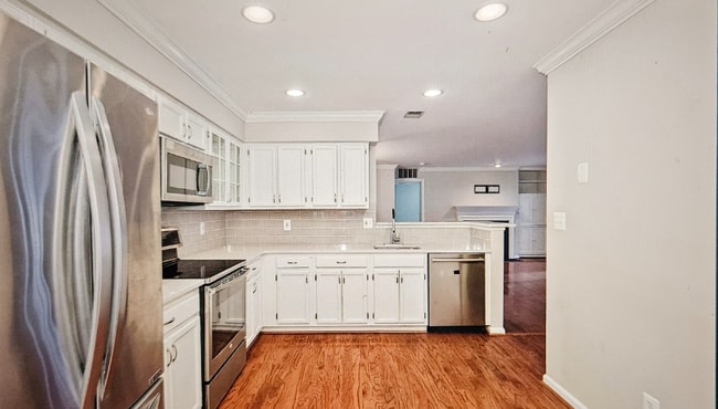 Building Photo - 7512 Ashby Ln