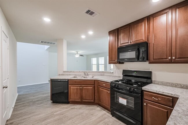 Building Photo - 14027 Amelia Dr