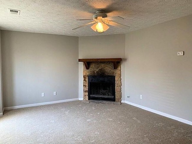 Building Photo - 3640 Hopkins Ct