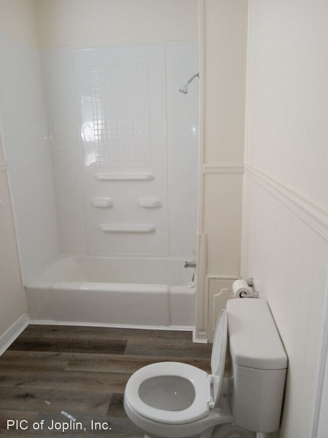 Foto del edificio - 3 br, 2 bath House - 3212 E 12th