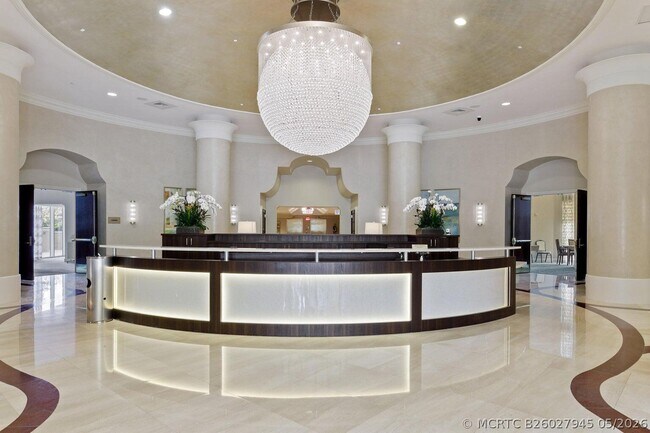 Foto del edificio - 3740 S Ocean Blvd