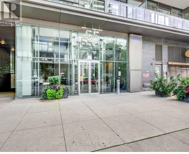 Building Photo - 55 Stewart St