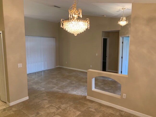 Building Photo - 65 Brookside Ln