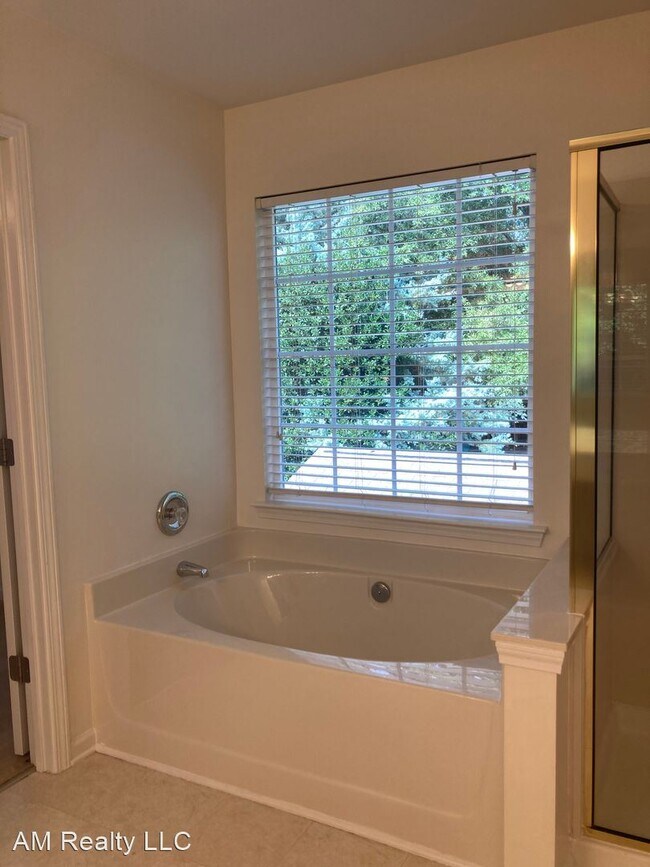 5 br, 3 bath House 20215 Beard Street House Rental in Cornelius, NC