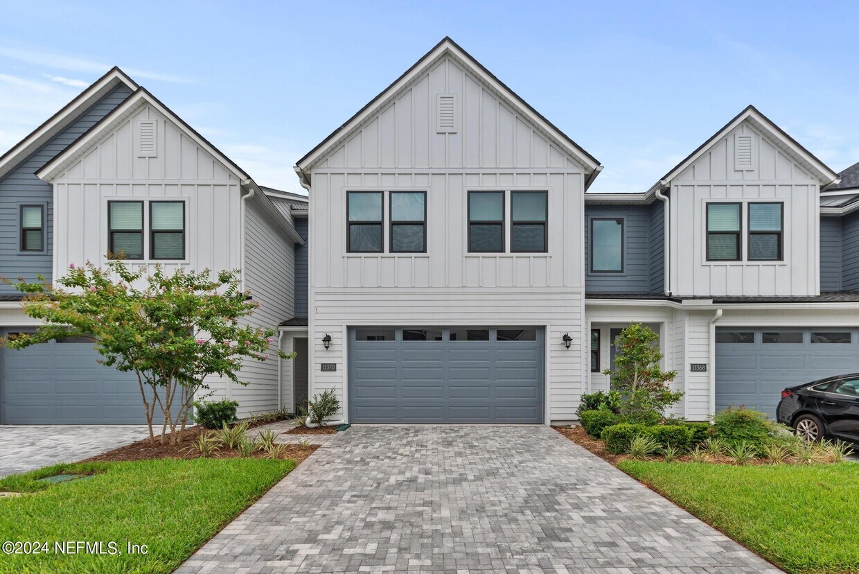 Primary Photo - 11370 Newtonian Blvd