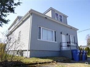 Building Photo - 5 Pomham St