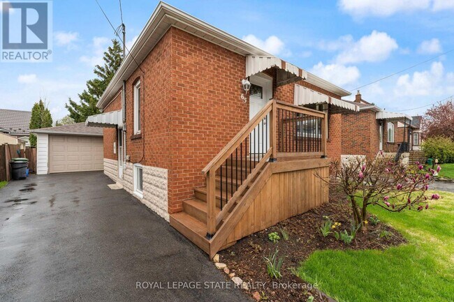 Photo du bâtiment - 65 E 11th St