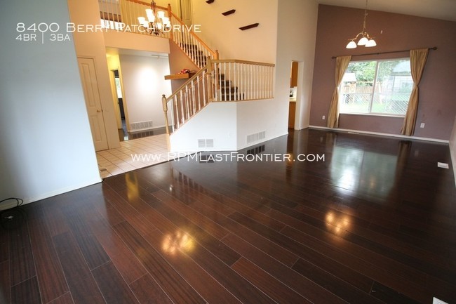 Building Photo - 8400 Berry Patch Dr
