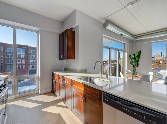 Foto del edificio - 4846 N Clark St