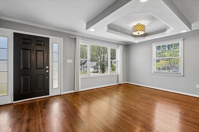 Foto del edificio - 3801 Denfeld Ave