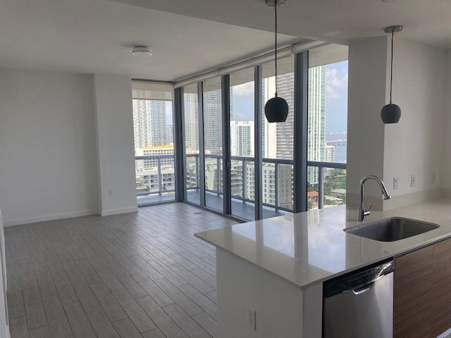 Foto del edificio - 2200 Biscayne Blvd