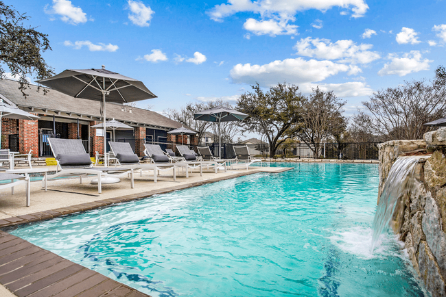 Foto del edificio - Landmark at Prescott Woods Apartment Homes