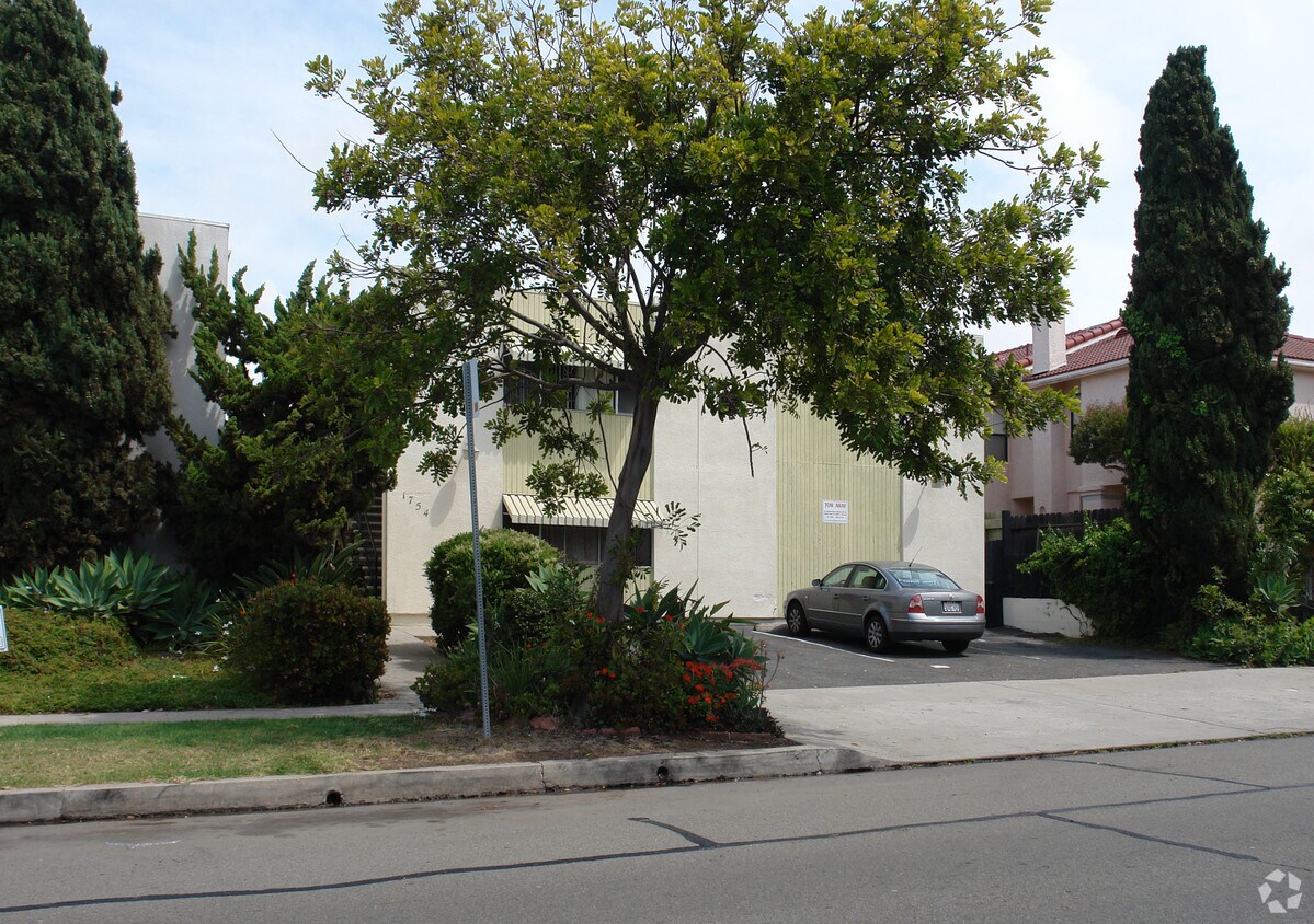 Foto del edificio - 1754 Diamond St