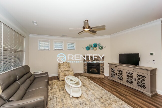 Foto del edificio - 446 Secretariat Dr