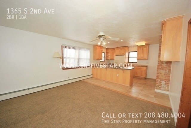Foto del edificio - 2 Bedroom Upstairs Apartment Available Nea...