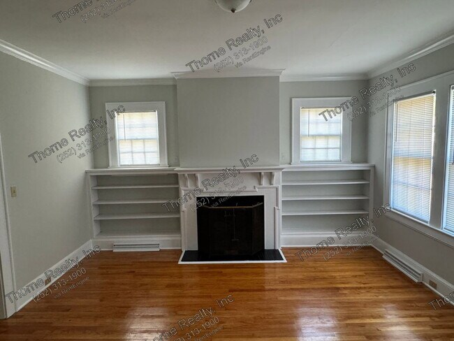 Foto del edificio - 823 Western Ave