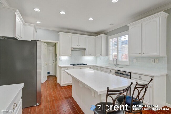 Foto del edificio - 4 br, 3 bath House - 4209 Lighthouse Ave, ...