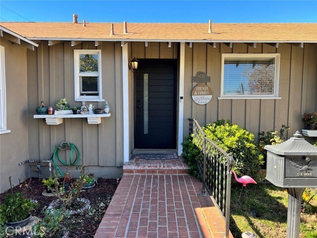 Building Photo - 8745 Valjean Ave