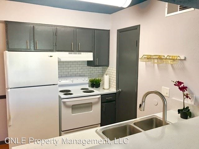 Building Photo - 1640 Aquarena Springs Dr