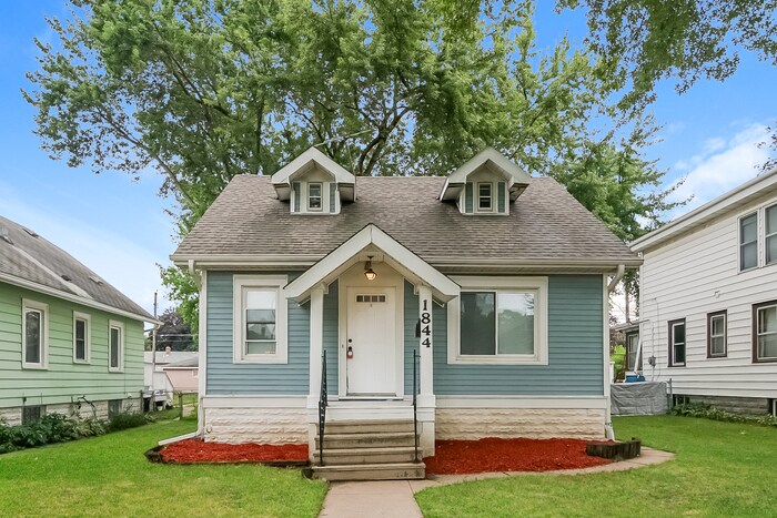 Foto principal - 1844 Ross Ave E